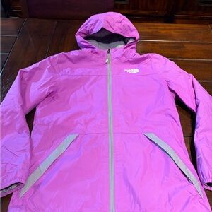 The North Face Kids fleece lined Raincoat - purple